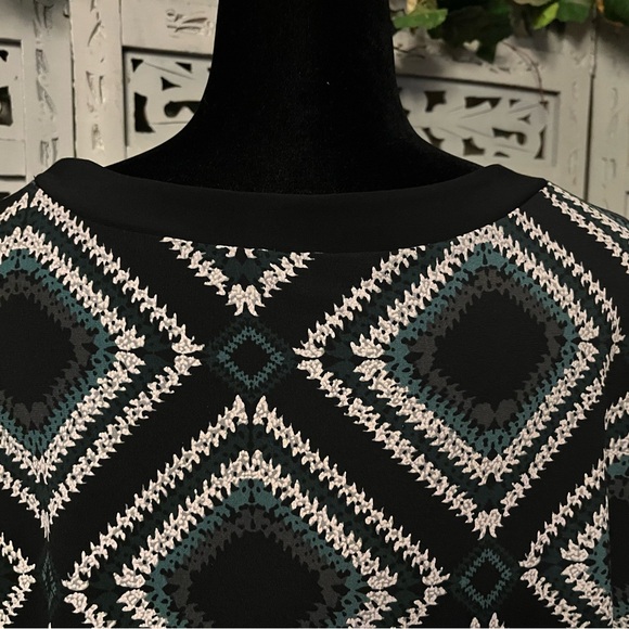 CATO EST.1946 DELIGHTFUL WHITE GREEN & BLACK DIAMOND & STITCHING DESIGN PLUS TOP - Picture 9 of 11